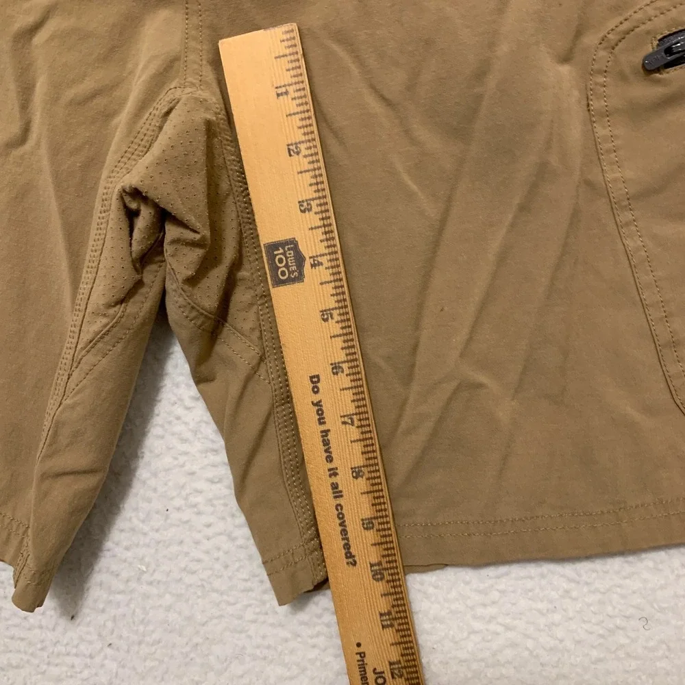 Huk Performance Fishing Shorts Mens XXL 42x10 Quick Dry Stretch Cargo Pocket Tan